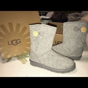 UGG short boots